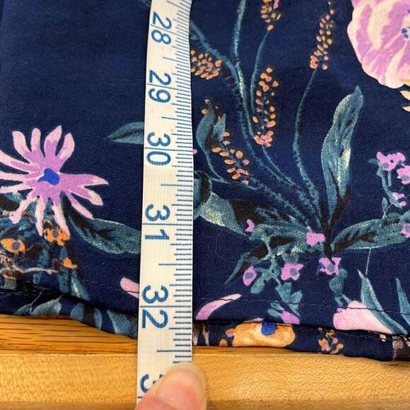 Lost +‎ Wander Navy Floral Faux Wrap Dress Size Medium NWT - Picture 11 of 11
